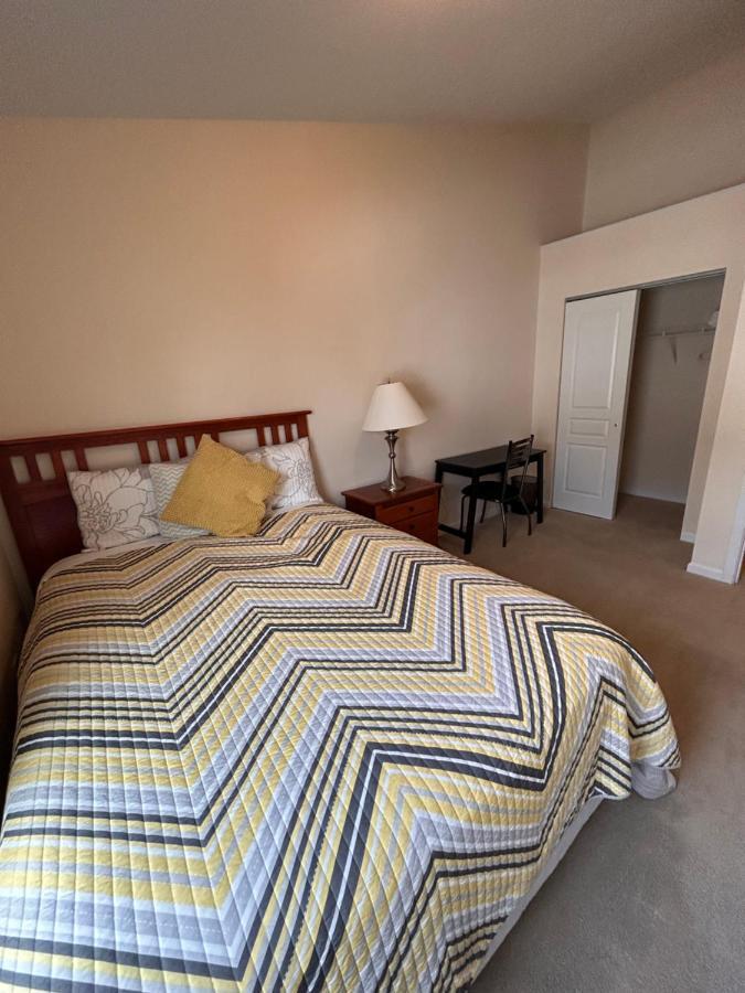 Апартаменты Cute And Cozy 5 Min From Carowinds Шарлотт Экстерьер фото
